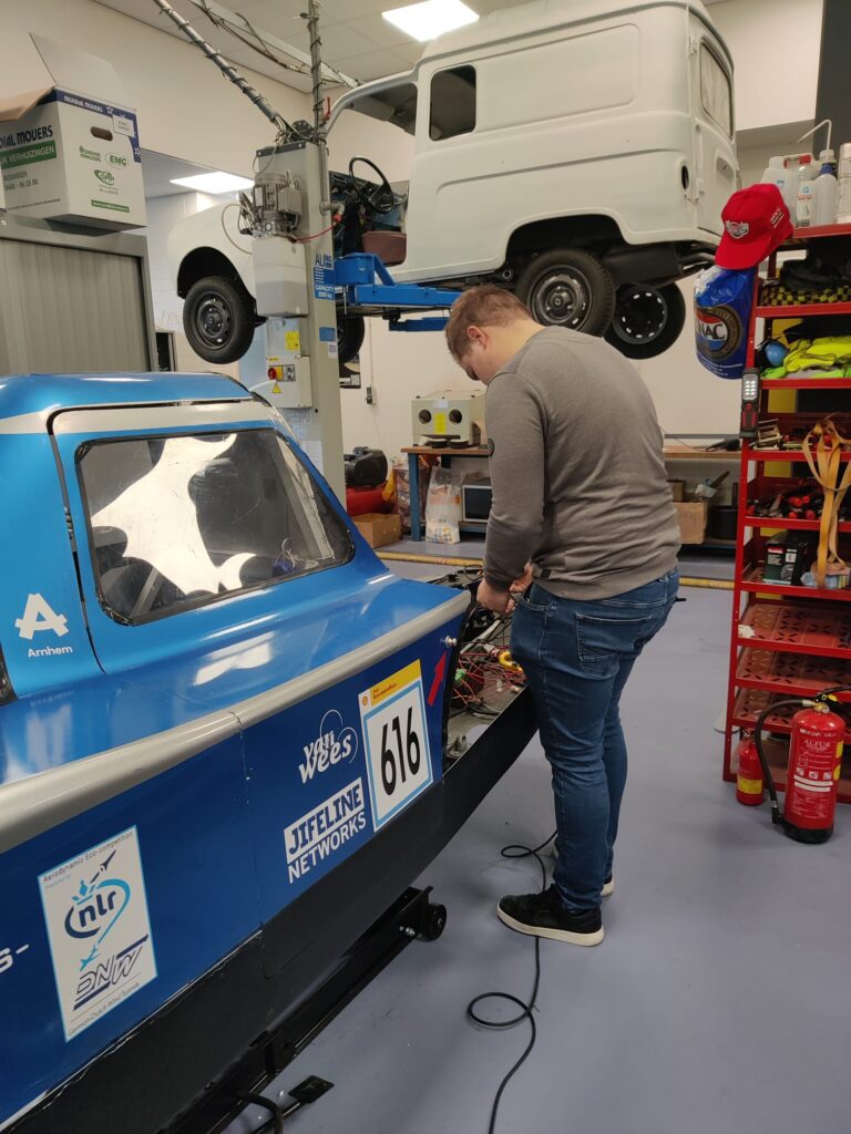 Han Hydromotive waterstofauto